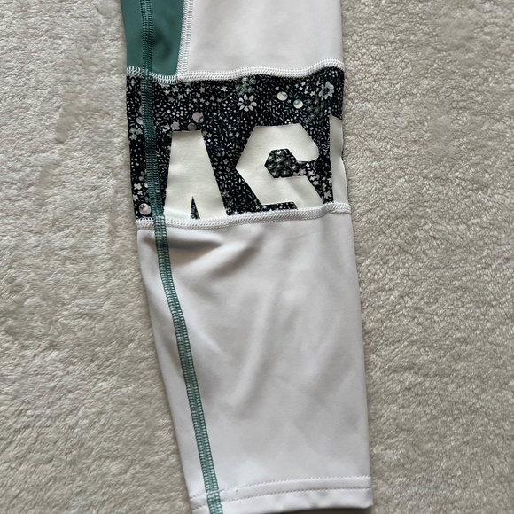 ASICS Floral Leggings - Picture 3 of 13